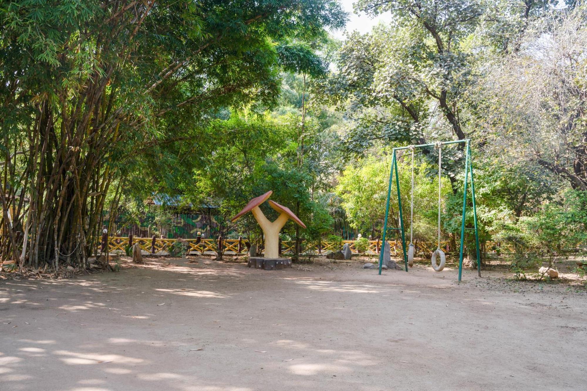 Treebo Premium Mowgli'S Den, Pench Otel Khawāsa Dış mekan fotoğraf
